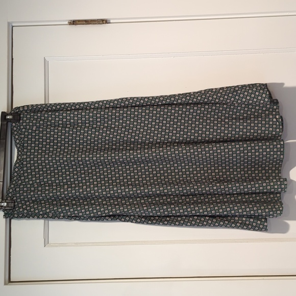 J. Jill A-line midi skirt in "sweet clover" geometric print size XS - Picture 5 of 8